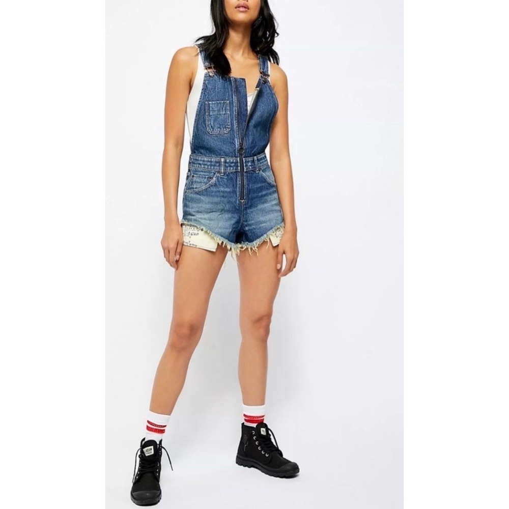 Free People We The Free Denim Short Overalls Zip Front Frayed Blue Size 12